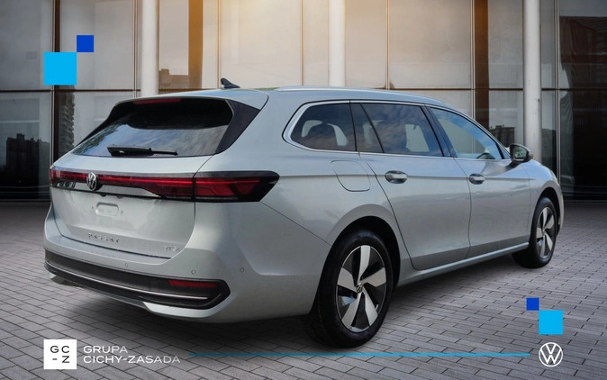 Volkswagen Passat cena 190500 przebieg: 10, rok produkcji 2024 z Piła małe 704